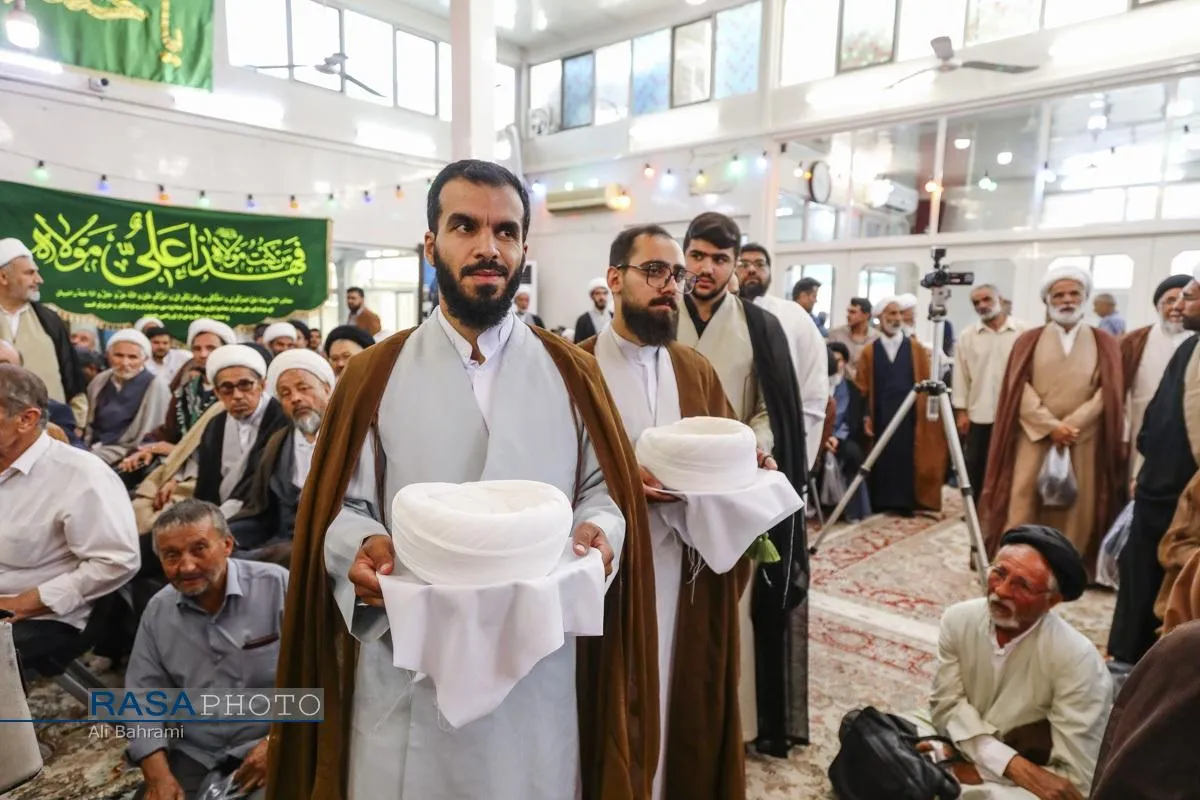 جشن عمامه&zwnj;گذاری طلاب در روز عید غدیر