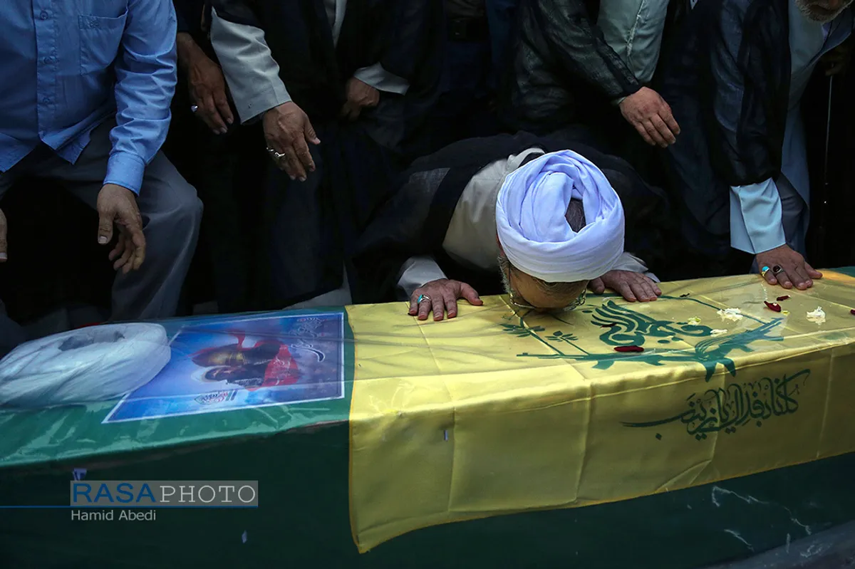 تشییع پیکر طلبه شهید مدافع حرم محمد حسین مومنی