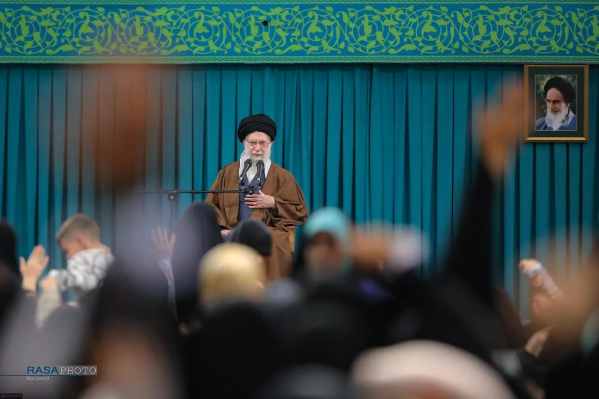 دیدار هزاران نفر از زنان و دختران با رهبر انقلاب