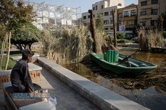 نمایشگاه یادمان ایثار در میدان بهارستان تهران