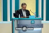 فضای سیاسی کشور را نفوذی‌ها هدایت می‌کنند