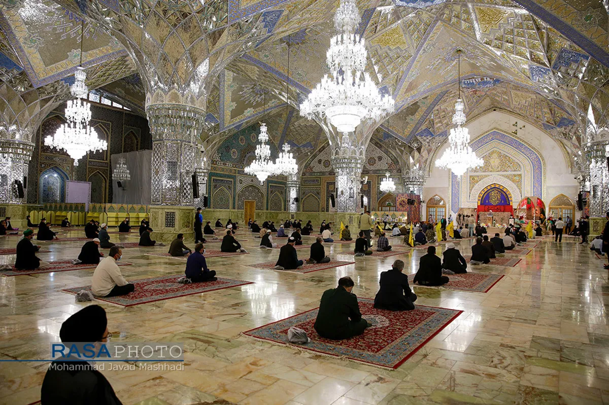 وداع با پیکر شهید نسیم افغانی در حرم مطهر رضوی&lrm;