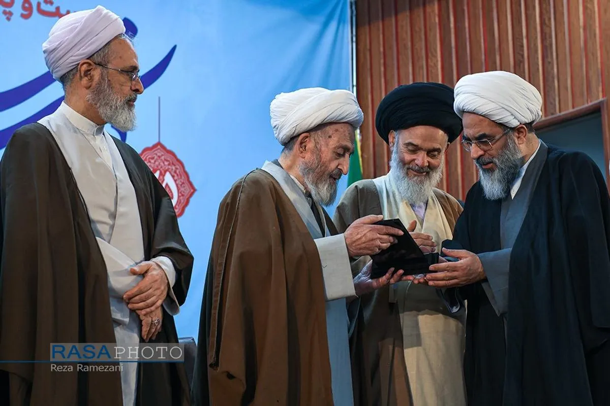 بیست و پنجمین همایش کتاب سال و هفتمین جشنواره مقالات علمی حوزه
