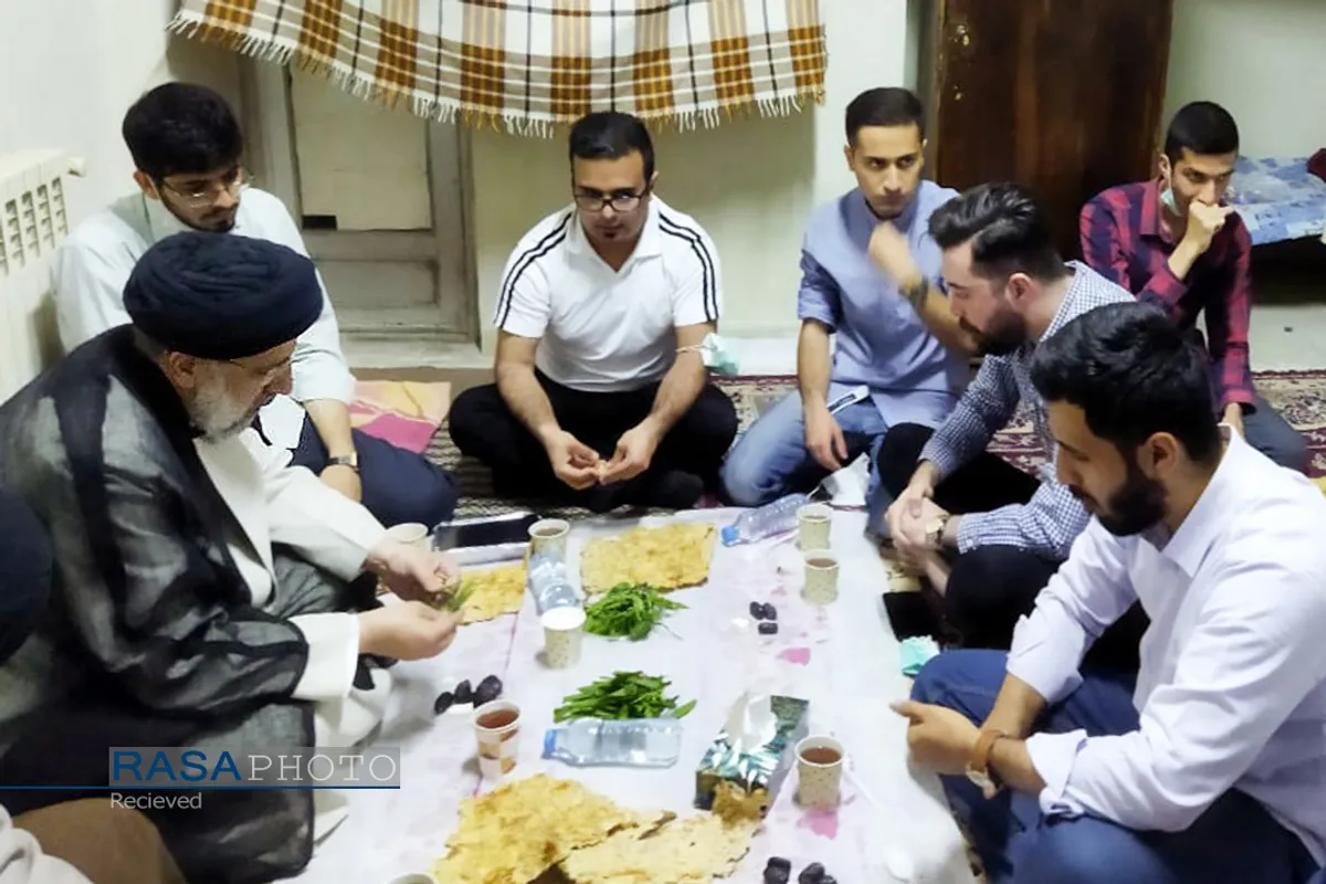 تصاویر منتخب از حضور آیت الله رئیسی رئیس جمهور در میان مردم