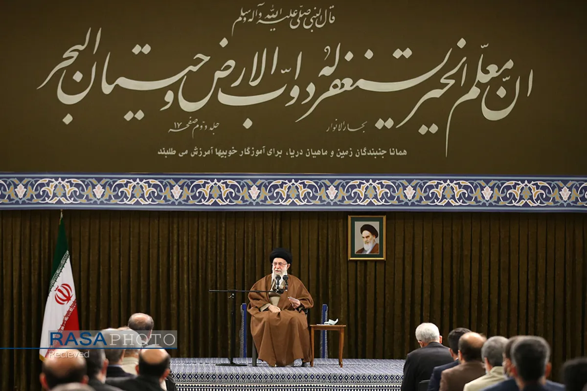 دیدار جمعی از معلمان با مقام معظم رهبری