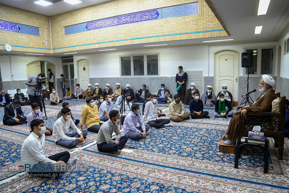 نشست بصیرتی و انتخاباتی با سخنرانی آیت الله کعبی