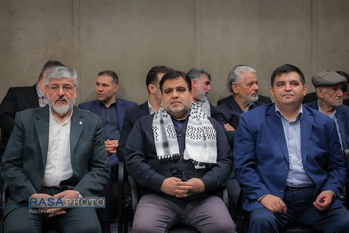 دیدار قهرمانان ورزشی و مدال&zwnj;آوران بازی&zwnj;های آسیایی و پارا آسیایی بار هبر انقلاب