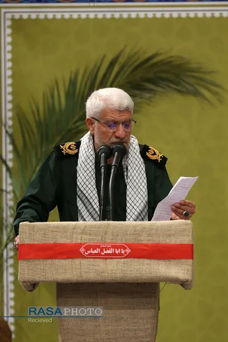 دیدار جمعی از پیشکسوتان و فرماندهان دفاع مقدس با فرمانده کل قوا