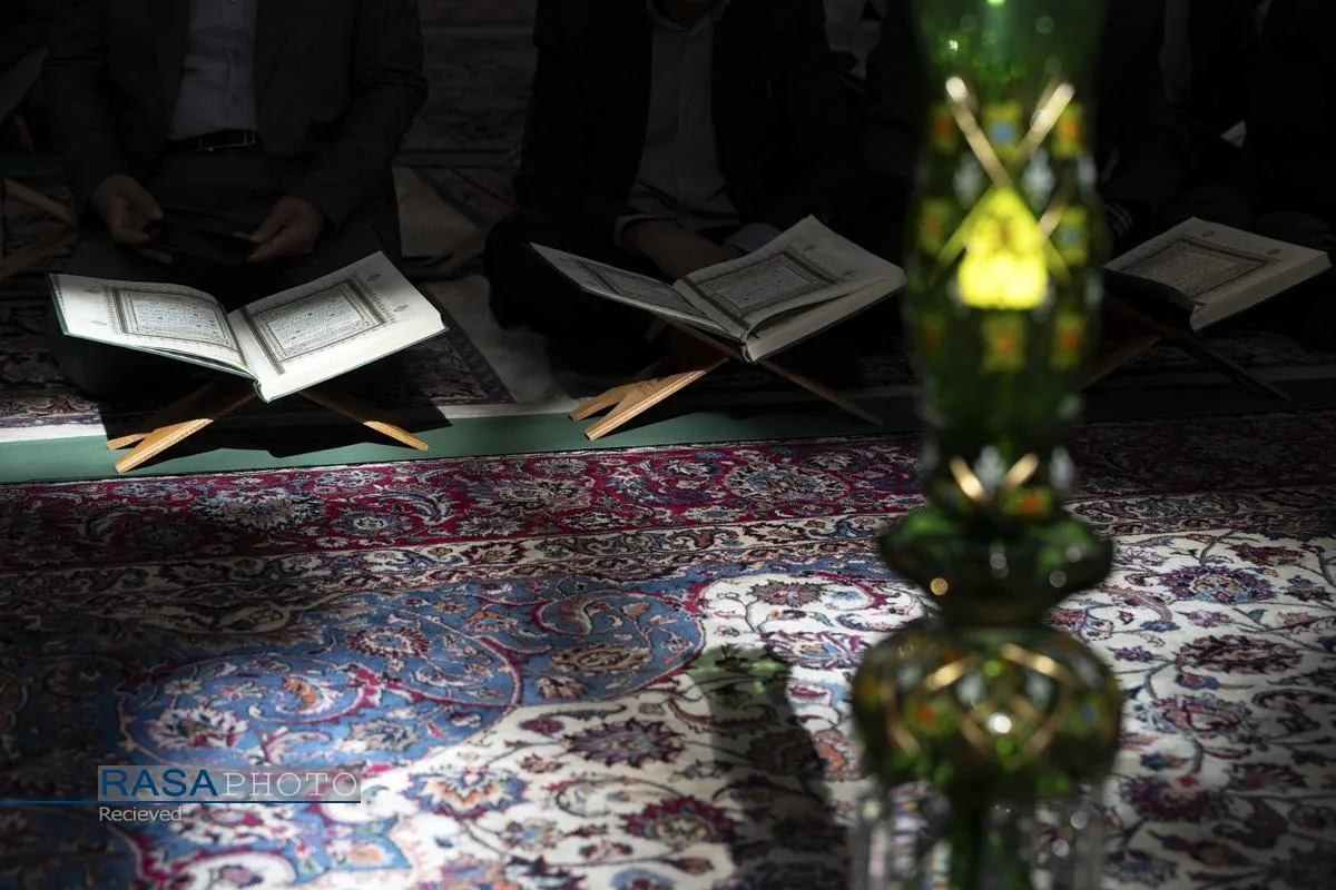 ترتیل خوانی قرآن کریم در حرم مطهر رضوی