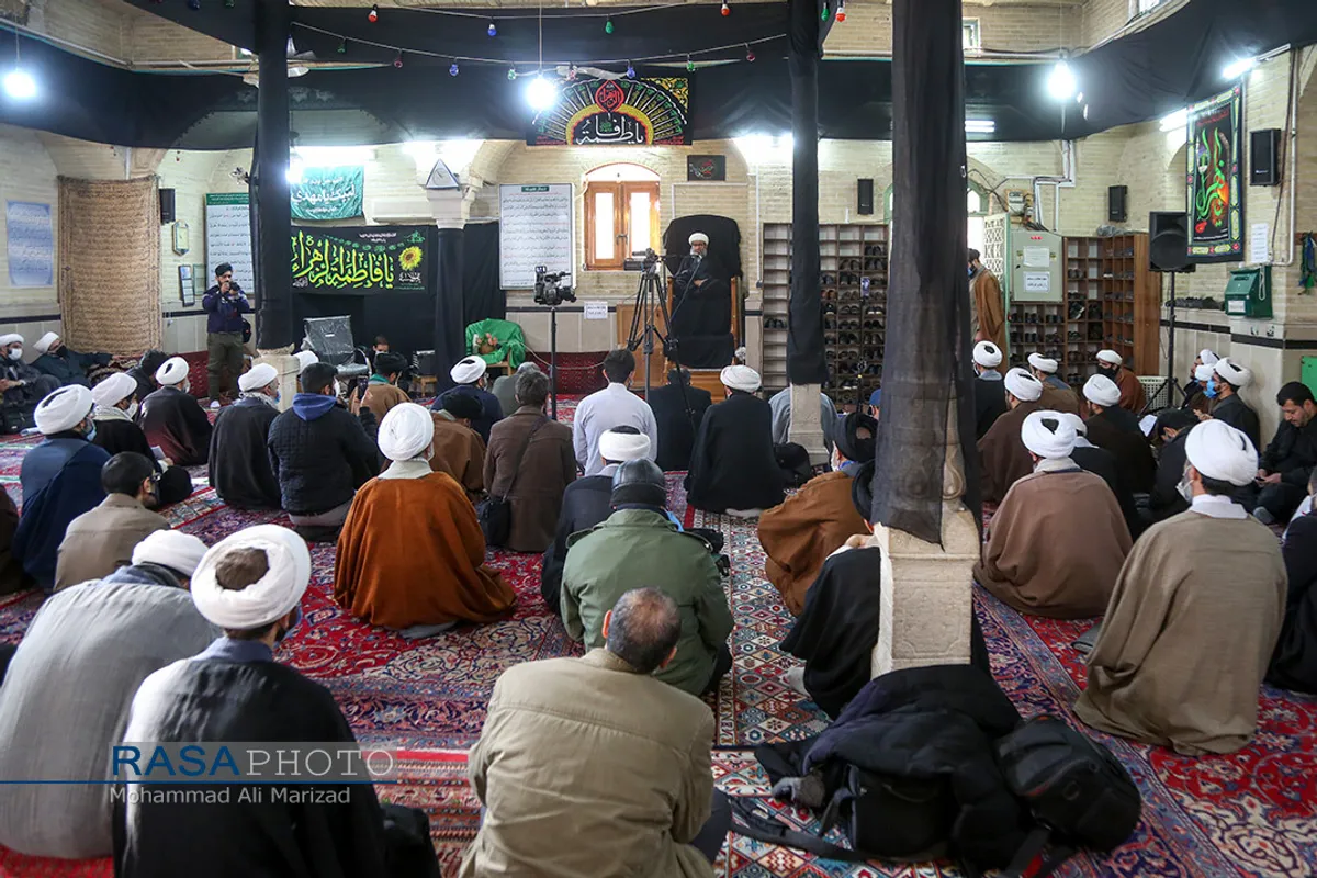 تجمع اساتید و طلاب در حمایت از آرمان&zwnj;های نظام و ولایت فقیه