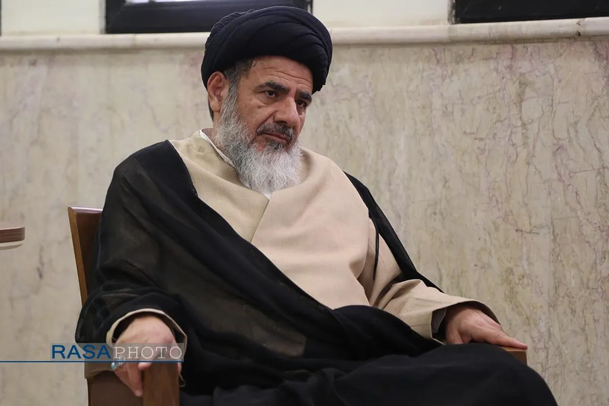 دیدار حجت الاسلام محمدمهدی محققی مدیرعامل رسا با حجت الاسلام سید ابوالحسن حسن&zwnj;زاده نماینده مردم خوزستان در مجلس خبرگان رهبری