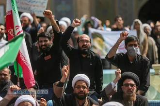تجمع اعتراض&zwnj;آمیز حوزویان به هتک حرمت قرآن و اسلام