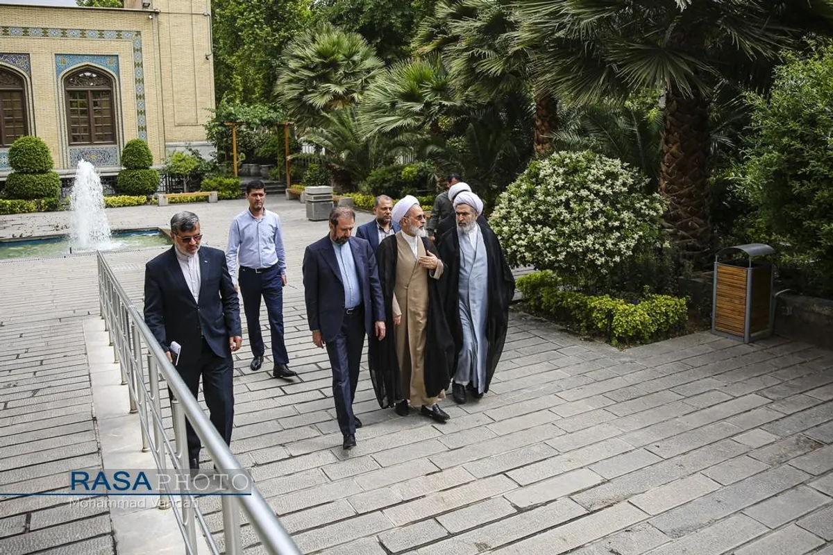 نشست خبری آیت الله اعرافی مدیر حوزه علمیه