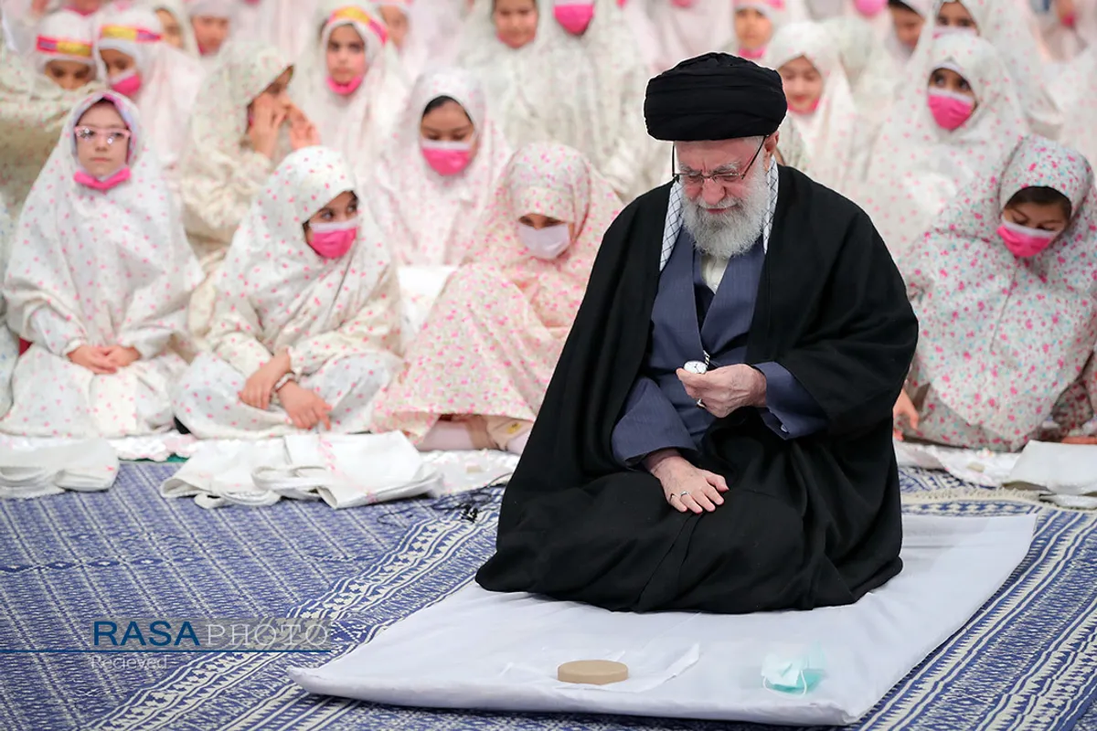 مراسم جشن تکلیف دختران دانش&zwnj;آموز با حضور مقام معظم رهبری
