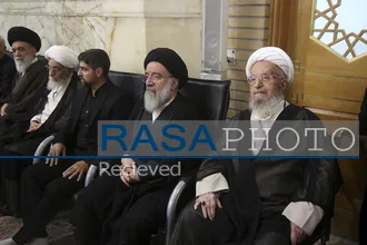 بزرگداشت رهبر شهید انقلاب از سوی آیت&zwnj;الله مکارم شیرازی در حرم مطهر
