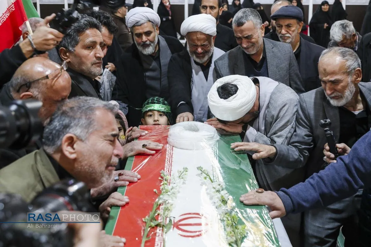 مراسم تشییع پیکر شهید حجت الاسلام محسن مهدوی کلاته