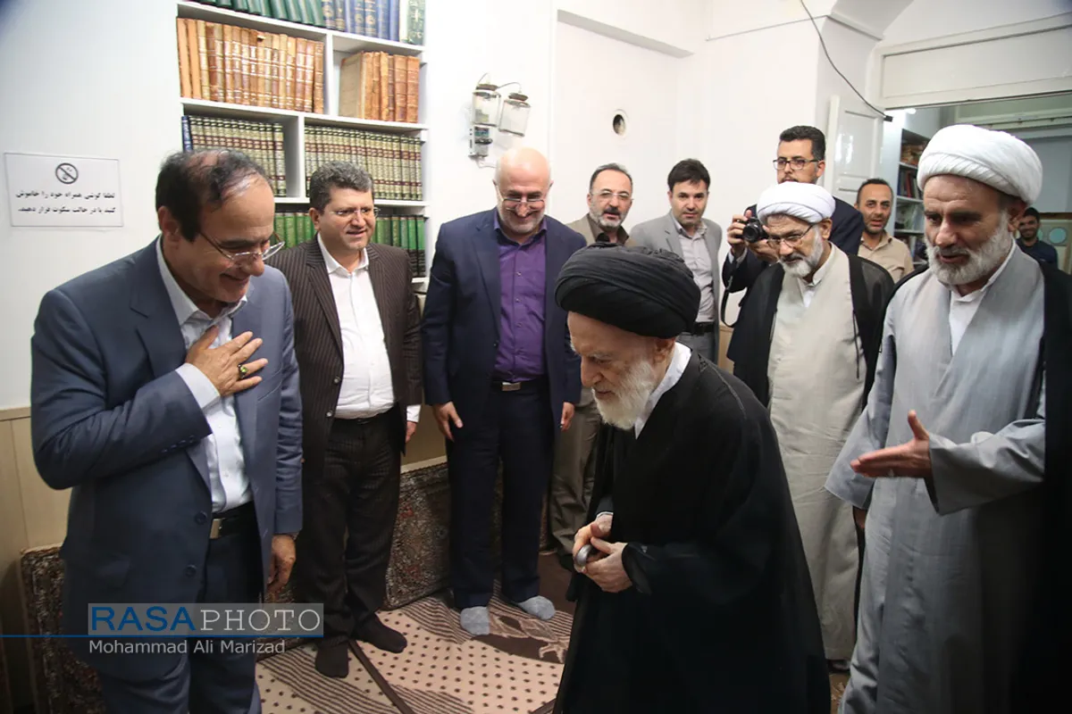 دیدار رئیس سازمان بیمه مرکزی کشور با مراجع تقلید