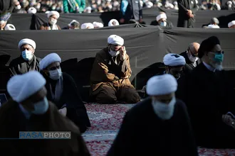 تشییع پیکر علامه آیت&zwnj;الله محمدتقی مصباح یزدی در حرم امام رضا (علیه السلام)