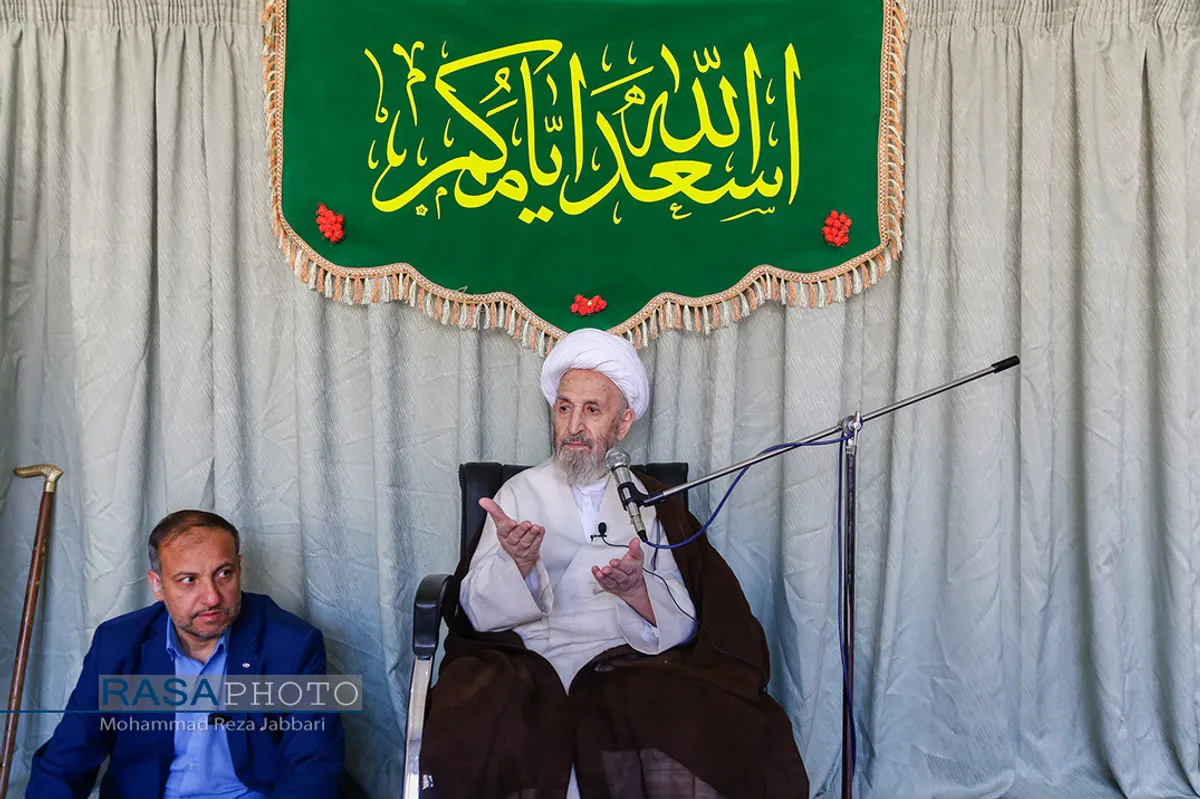 جشن عمامه&zwnj;گذاری طلاب توسط حضرت آیت الله سبحانی