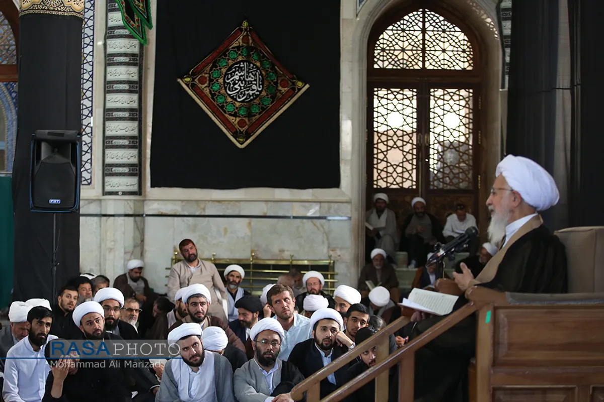 جلسه درس تفسیر حضرت آیت الله جوادی آملی