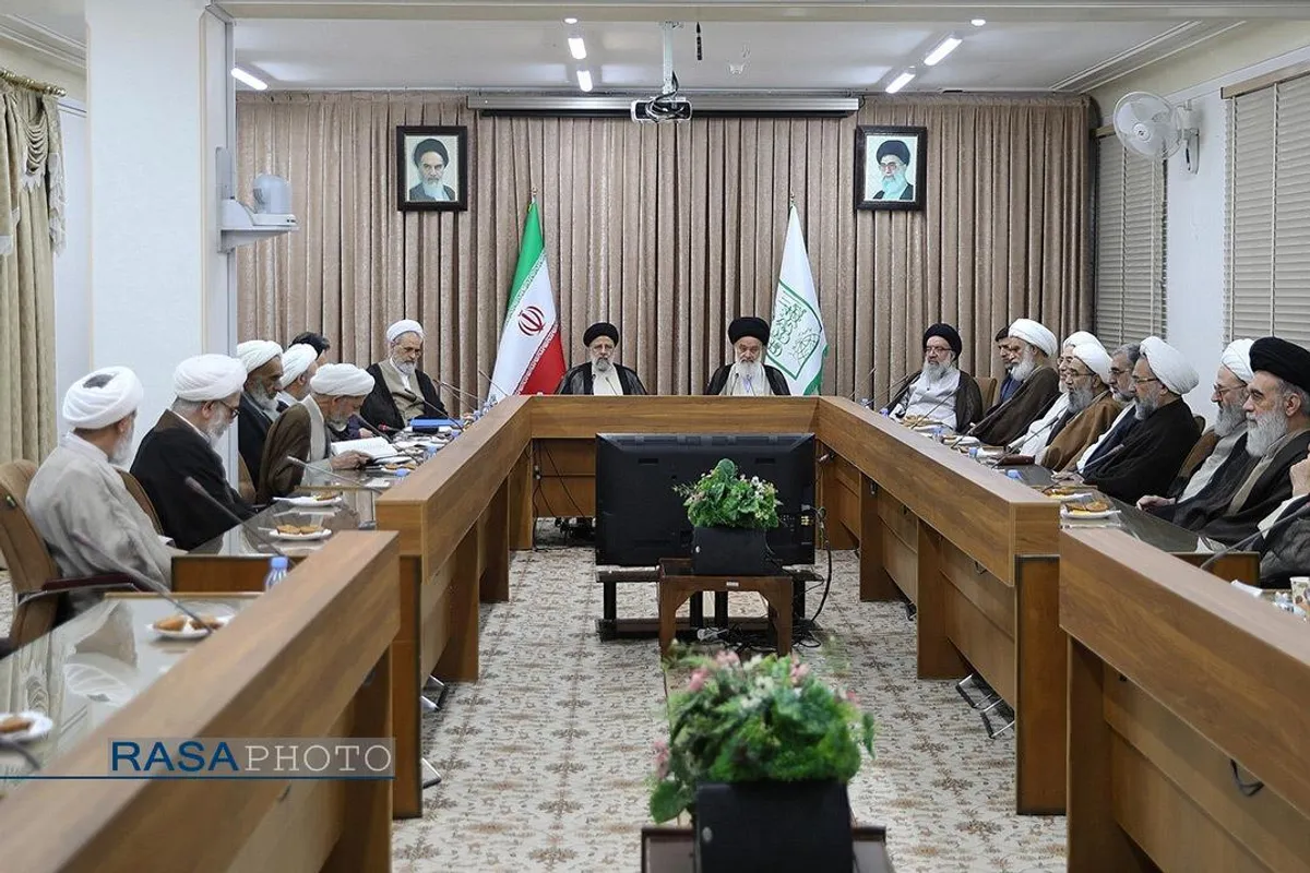 دیدار&zwnj;های آیت الله رئیسی در دومین سفر استانی به قم با علما و مراجع تقلید
