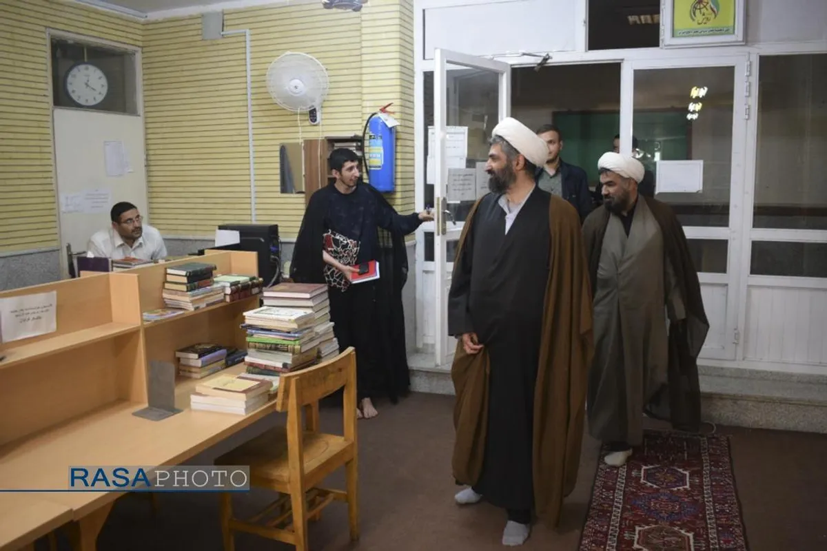 بازدید مدیرعامل خبرگزاری رسا از حوزه علمیه حضرت ولی&zwnj;عصر (عجل&zwnj;الله&zwnj;تعالی&zwnj;فرجه) تبریز