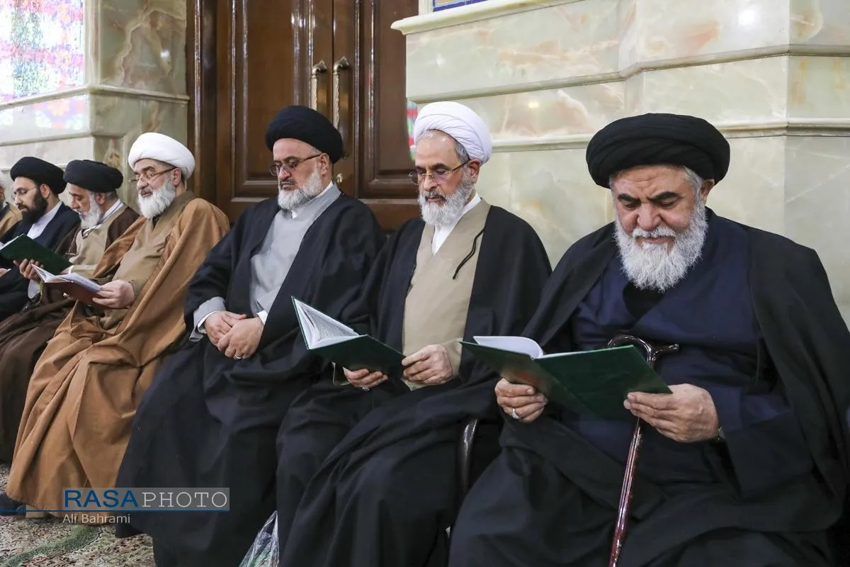 تشییع پیکر آیت الله سیدهادی حسینی سیستانی برادر حضرت آیت&zwnj;الله سید علی سیستانی