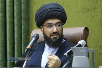 نشست هم&zwnj;اندیشی به مناسبت پیام آیت&zwnj;الله&zwnj;العظمی خامنه&zwnj;ای به همایش صدسالگی حوزه و روز جهانی ارتباطات