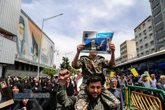 راهپیمایی نمازگزاران تهرانی در حمایت از بیانیه شورای عالی امنیت ملی&lrm;