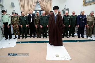 دیدار جمعی از فرماندهان نیروهای مسلح با فرمانده کل قوا