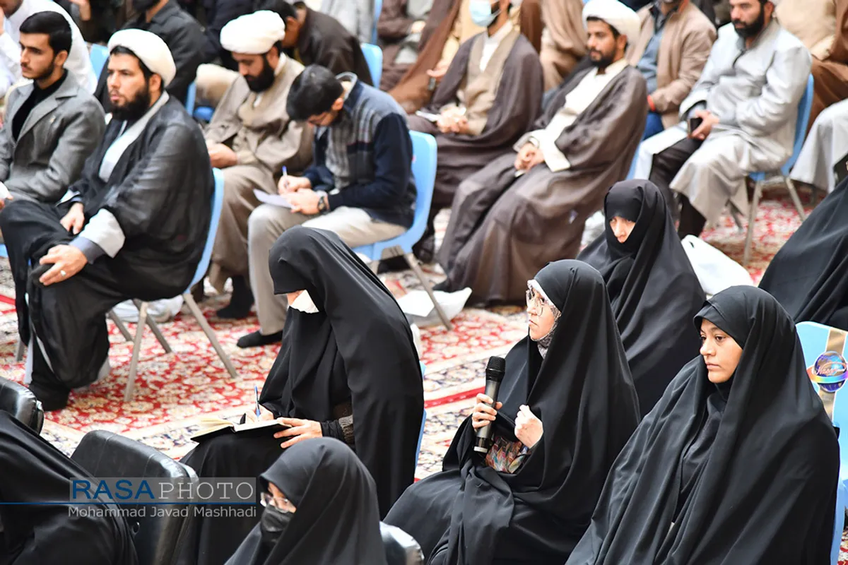 نشست پرسش و پاسخ سخنگوی دولت با اساتید و طلاب حوزه علمیه خراسان&lrm;&lrm;