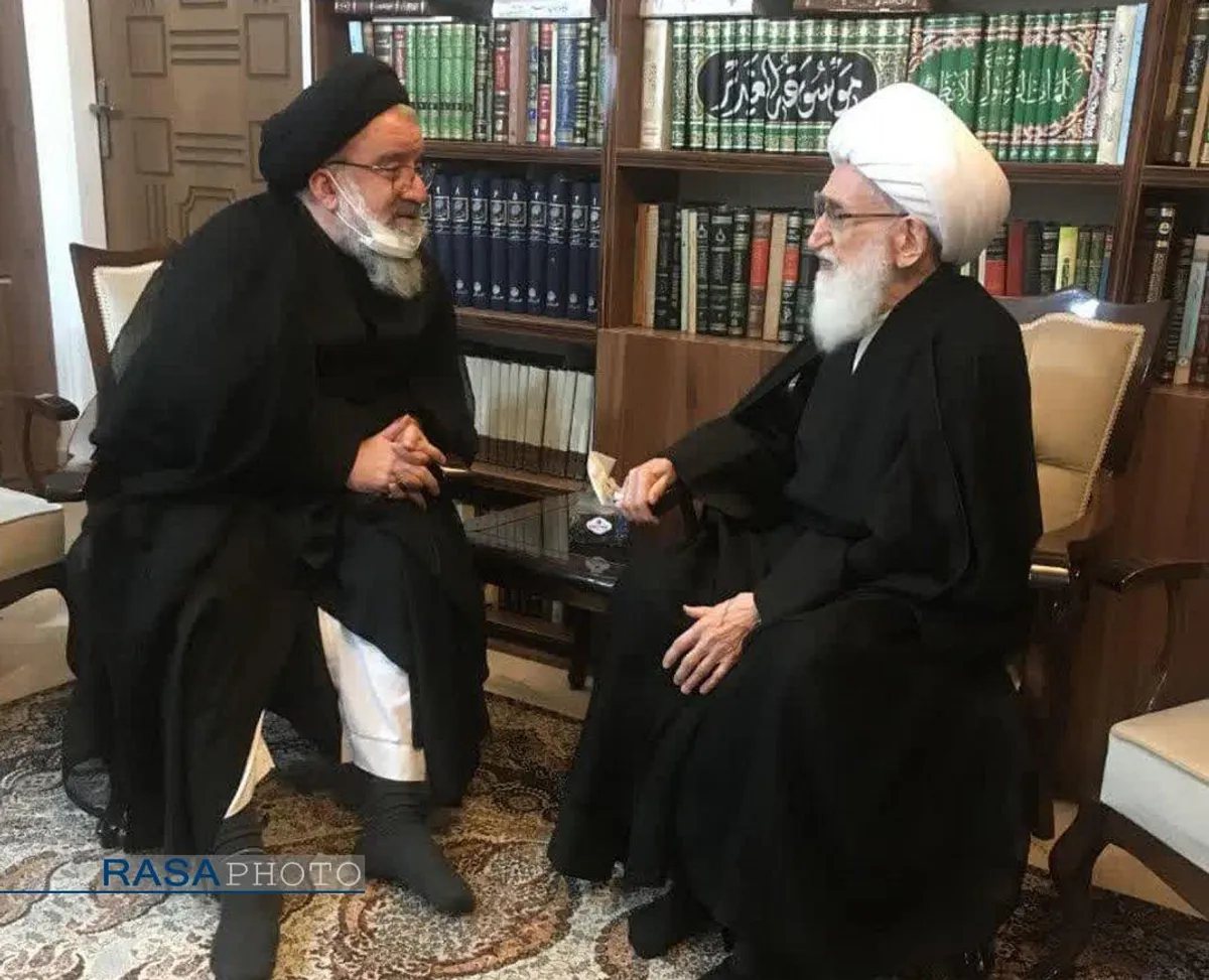دیدار حضرات آیات و حجج الاسلام والمسلمین آقایان حسینی بوشهری، سید احمد خاتمی، سيد حسن خمینی و شهرستانی نماینده مرجع عالیقدر حضرت آیت الله العظمی سیستانی