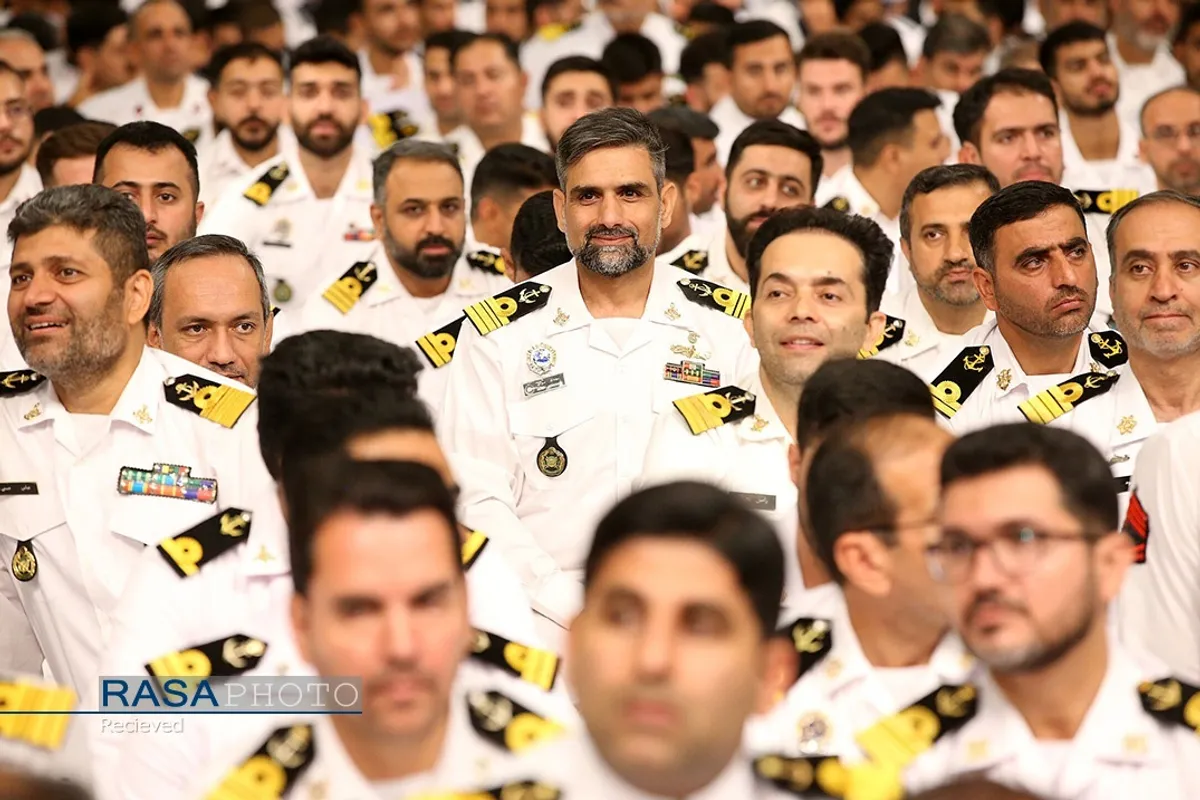 دیدار کارکنان و خانواده&zwnj;های ناوگروه ۸۶ ارتش با فرمانده کل قوا