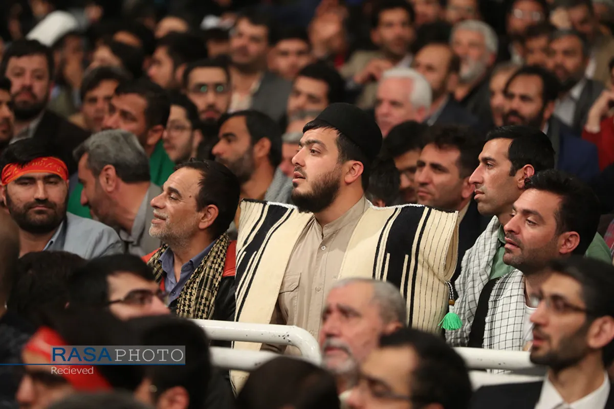 دیدار مداحان اهل&zwnj;بیت (علیهم&zwnj;السلام) با مقام معظم رهبری
