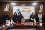تجلیل از چند تن از مادران و همسران شهدا در خبرگزاری رسا
