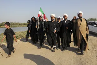 حضور زائران اربعین حسینی در طریق العلماء