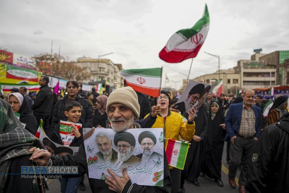 راهپیمایی باشکوه و حماسی ۲۲ بهمن در تهران