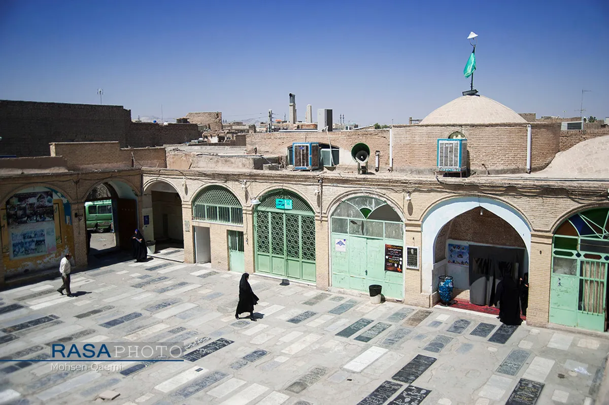 حرم مطهر حضرت امام زاده موسی مبرقع (ع) در قم -چهل اختران