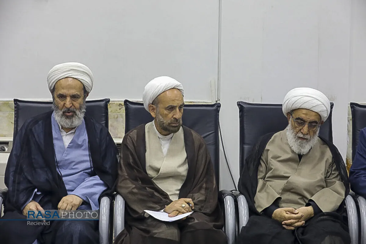 حضور رئیس قوه قضائیه در جلسه شورای عالی جامعه مدرسین حوزه علمیه قم
