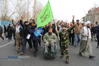 راهپیمایی نمازگزاران تهرانی در حمایت از عزت و اقتدار نظام اسلامی