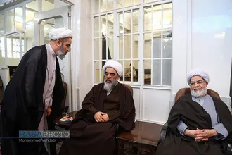 جشن&zwnj;های عمامه&zwnj;گذاری طلاب حوزه علمیه قم در بیوت مراجع تقلید و  علما