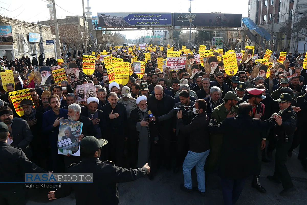 راهپیمایی مردم بجنورد در محکومیت شهادت سپهبد قاسم سلیمانی&lrm;&lrm;