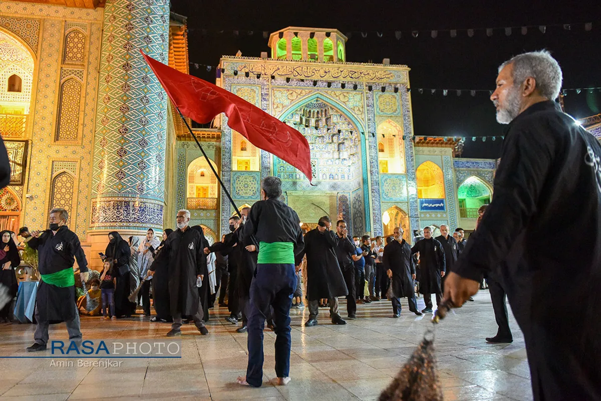 عزاداری شب چهارم محرم در حرم حضرت شاهچراغ (ع) &lrm;&lrm;