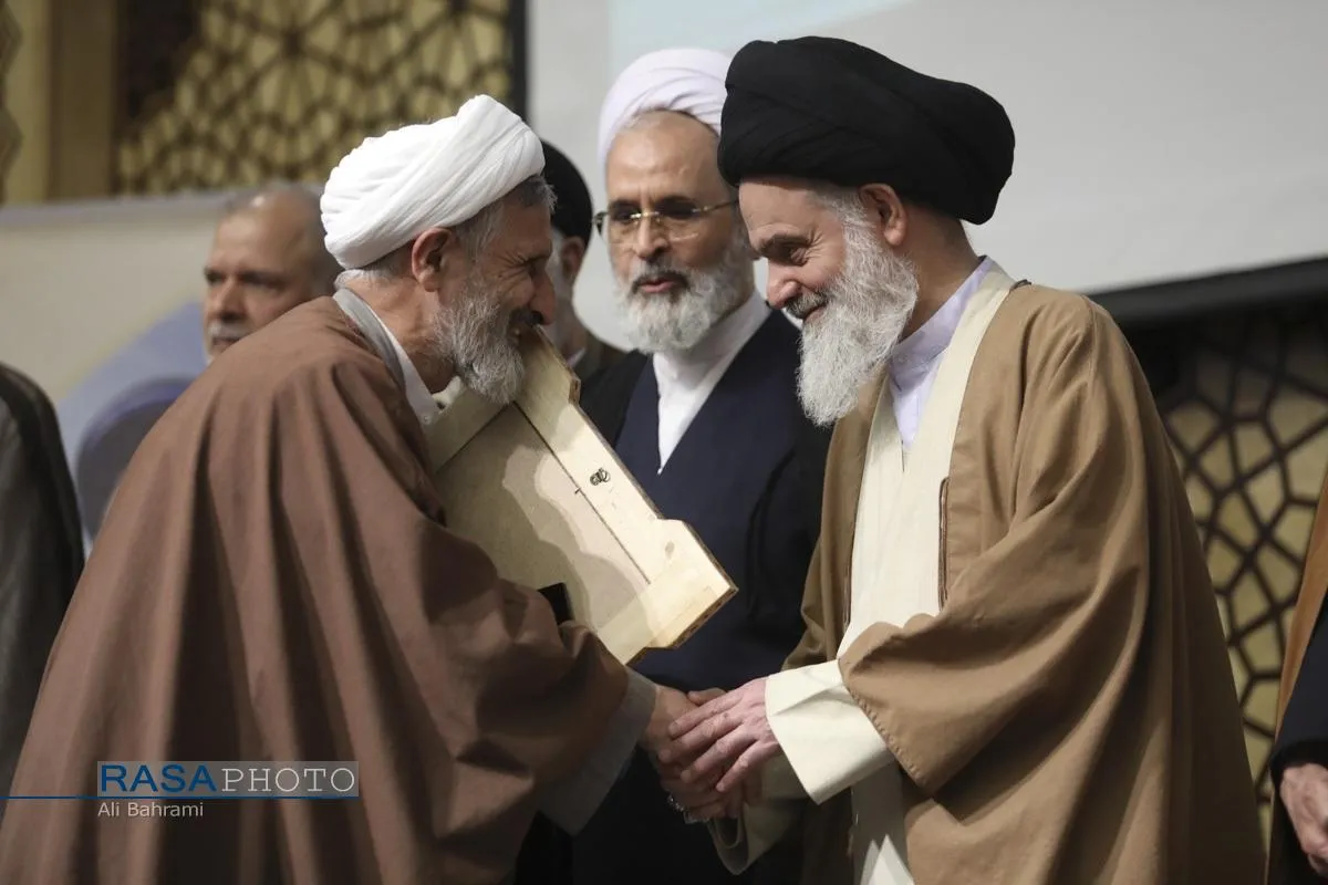 بیست هفتمین همایش کتاب سال و نهمین جشنواره مقالات حوزه