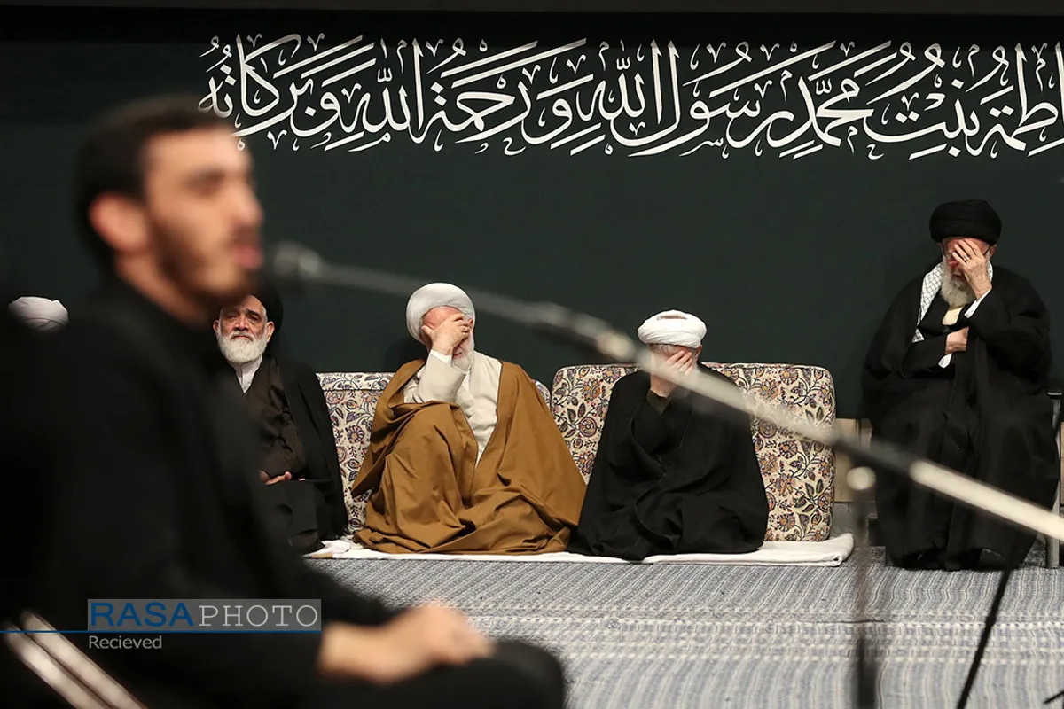 اولین شب مراسم عزاداری حضرت فاطمه&zwnj;زهرا (سلام&zwnj;الله&zwnj;علیها) با حضور رهبر انقلاب