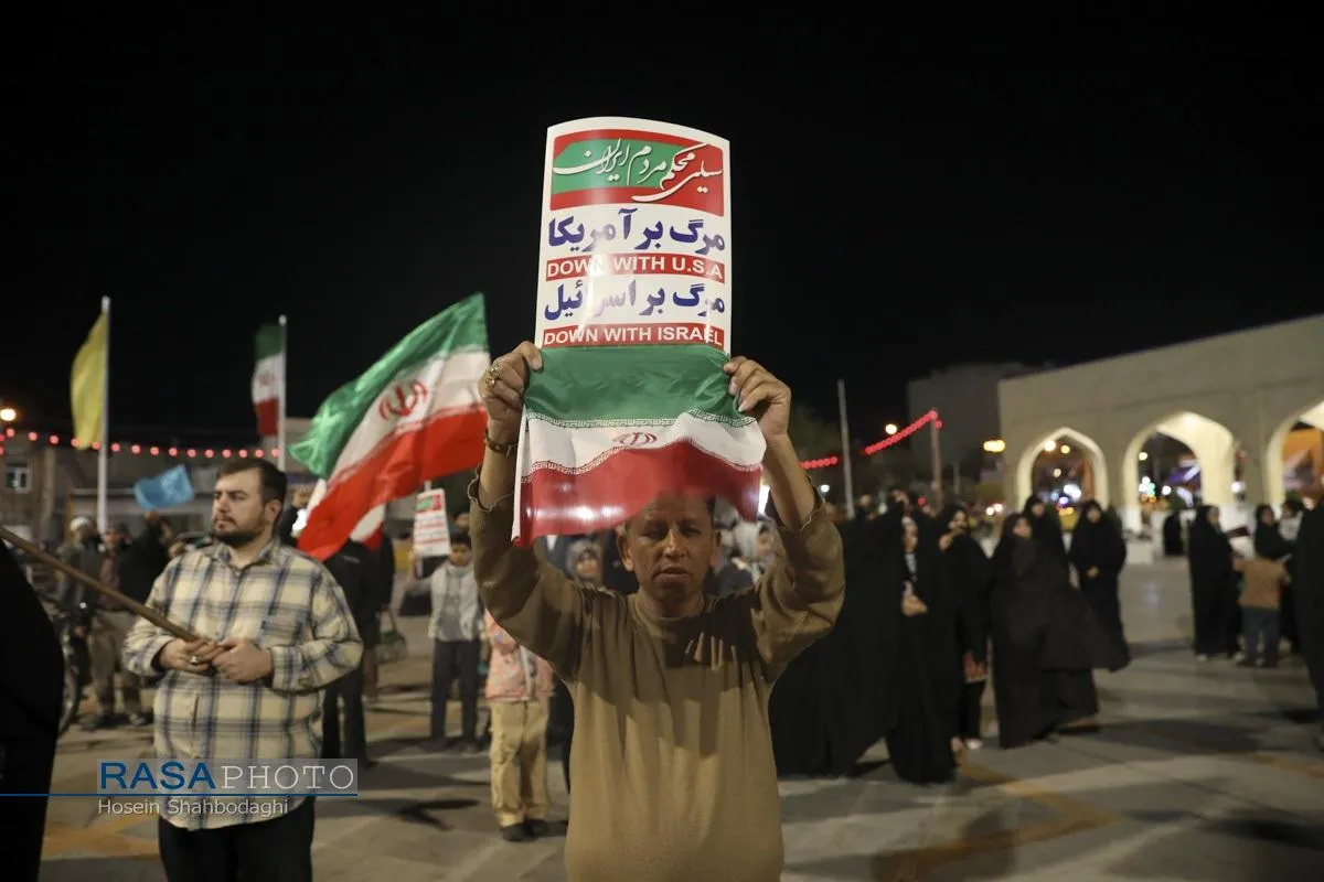 تجمع مردم انقلابی و ولایتمدار قم در حمایت از نظام مقدس اسلامی و محکومیت تجاوز دشمن آمریکایی و صهیونیستی به کشور