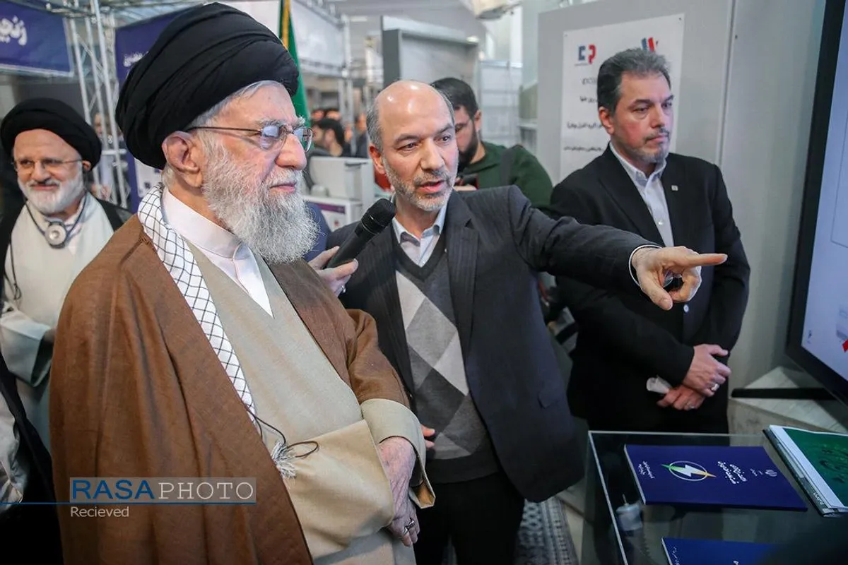 بازدید مقام معظم رهبری از نمایشگاه توانمندی&zwnj;های تولید داخلی
