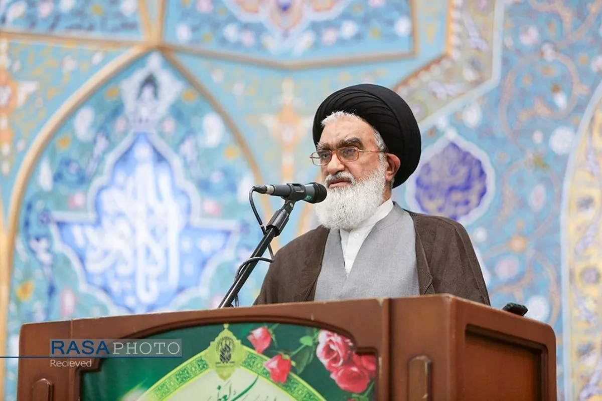 اقامه نماز عید سعید قربان در حرم کریمه اهلبیت (ع)