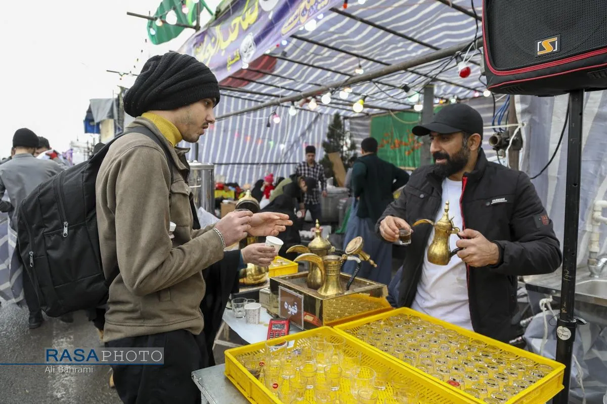 حضور میلیونی مشتاقان حضرت ولی عصر (عج) در مسیر مسجد مقدس جمکران
