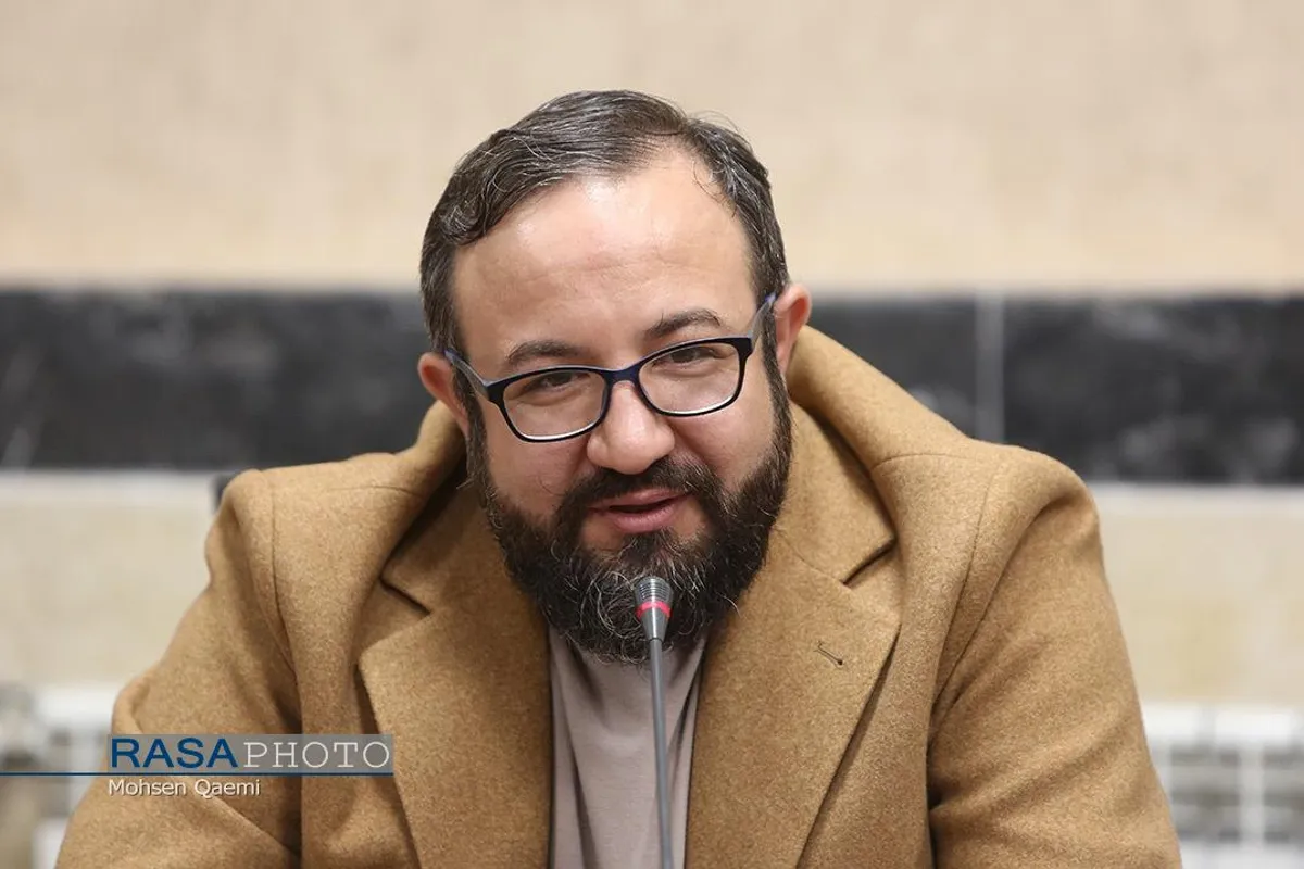 آئین رونمایی از کتاب خاک&zwnj;نشین در خبرگزاری رسا